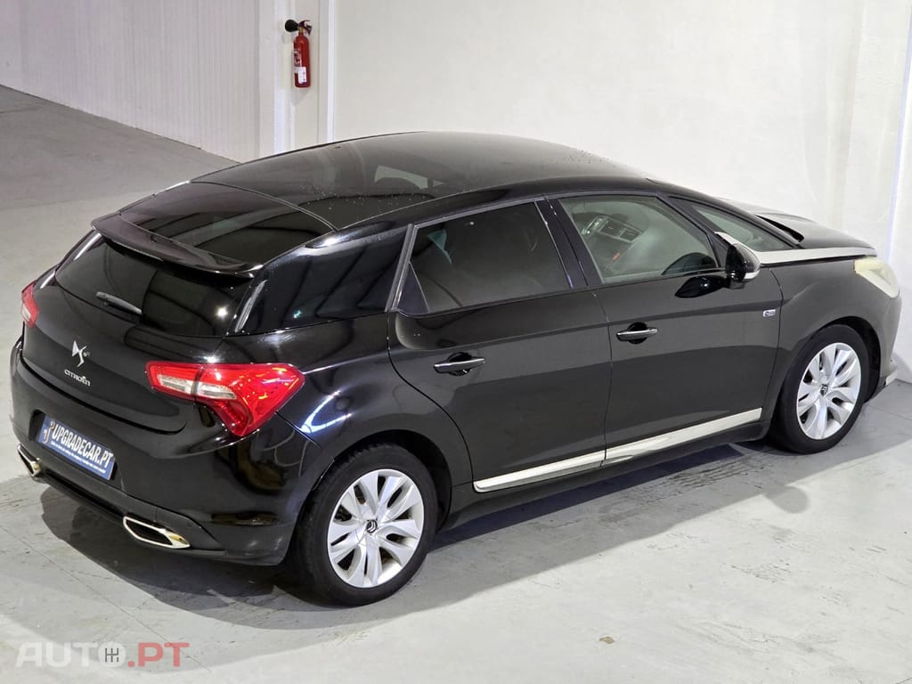 Citroen DS5 2.0 HDi Hybrid4 Sport Chic CMP6