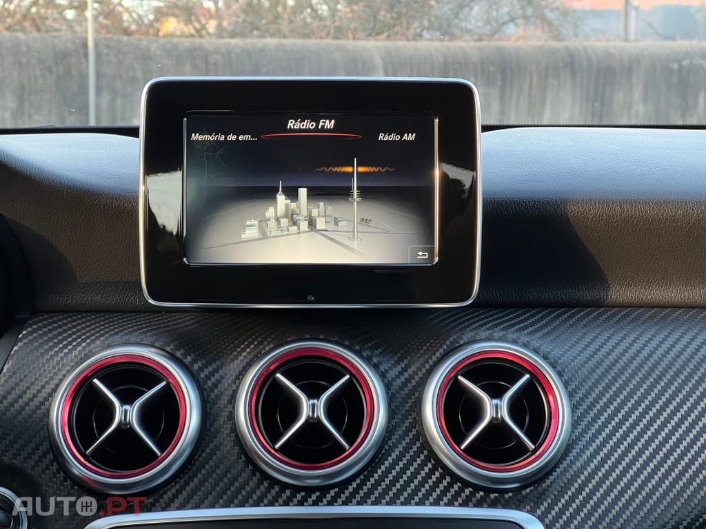 Mercedes-Benz A 180 d AMG Line