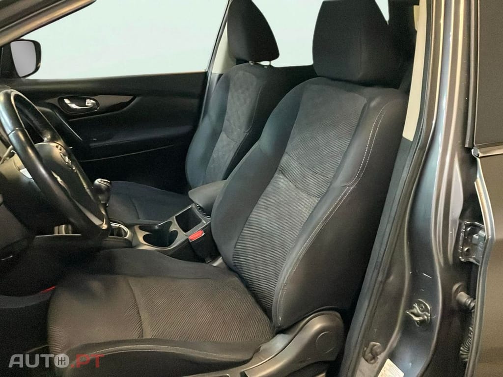 Nissan Qashqai 1.2 DIG-T N-Connecta 18