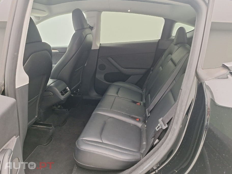 Tesla Model Y Performance Dual Motor AWD
