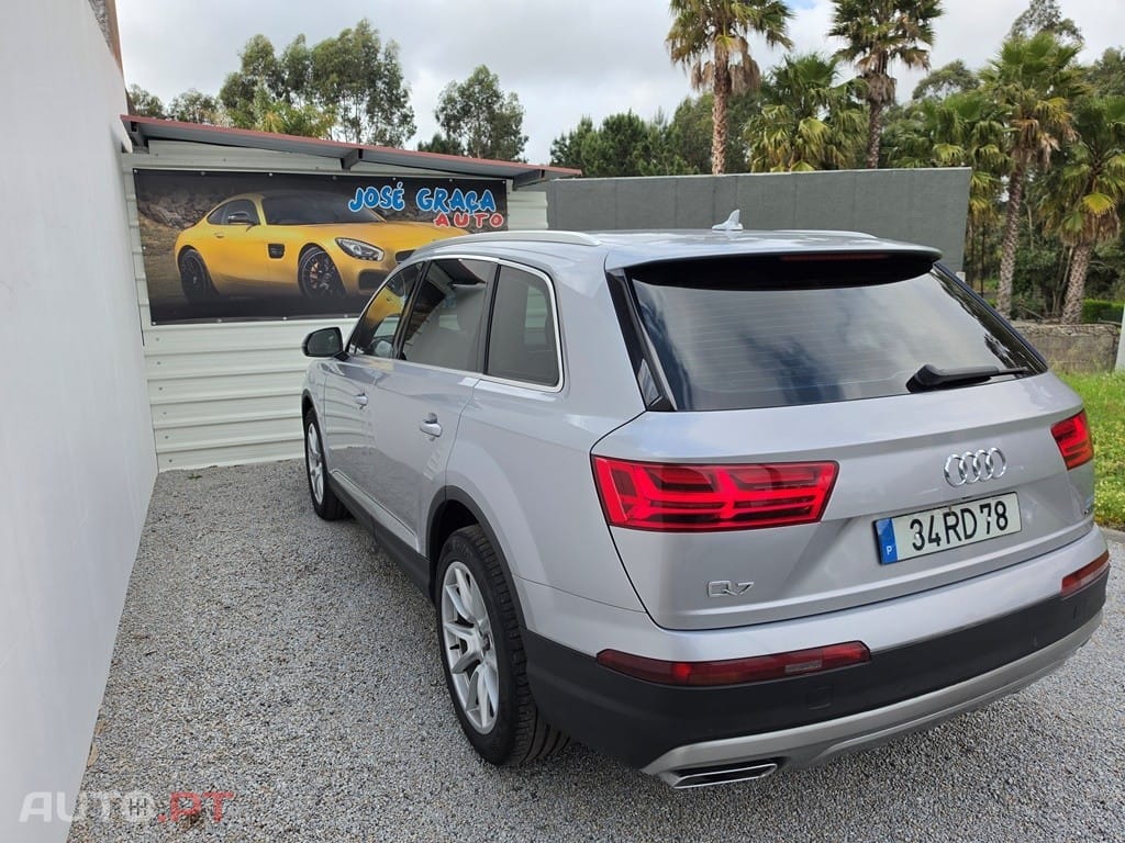 Audi Q7 3.0 TDi quattro S-line Tiptronic