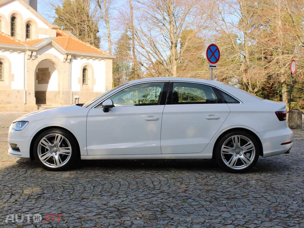 Audi A3 1.6 TDI Business Line Attraction Ultra
