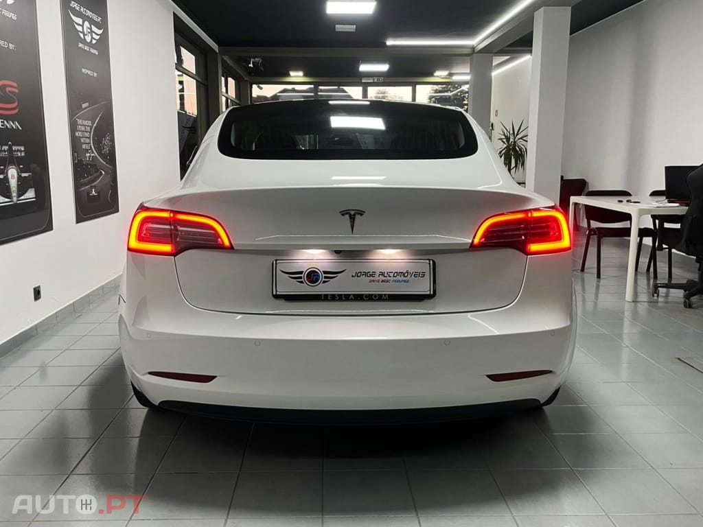 Tesla Model 3 Standard RWD Plus
