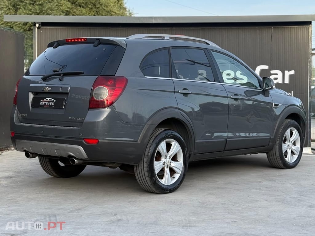 Chevrolet Captiva 2.2 VCDi Seven 164g 7L