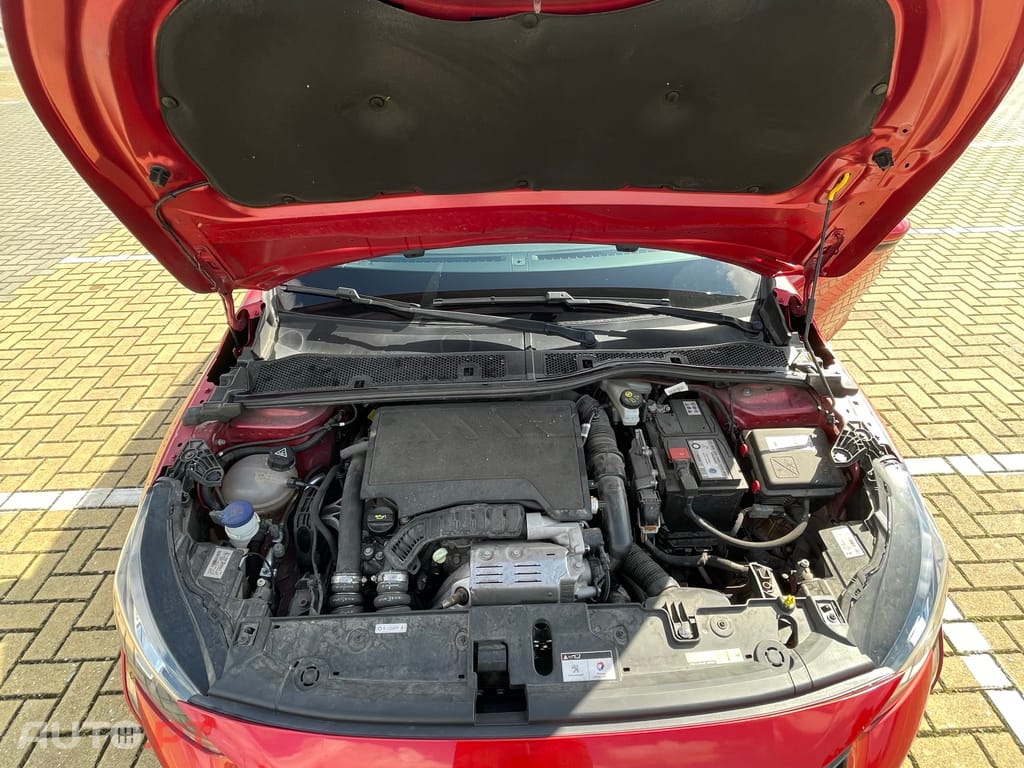 Peugeot 208 Allure Pack 1.2 Puretech