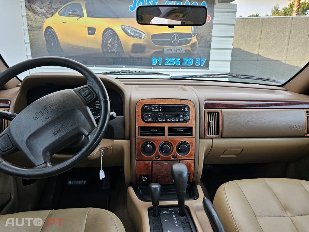 Jeep Grand Cherokee 3.1 TD Laredo
