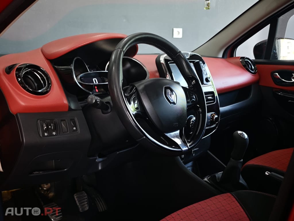 Renault Clio Sport Tourer DCI LIMITED