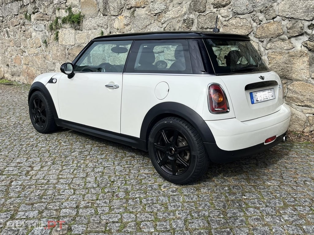 MINI Cooper D