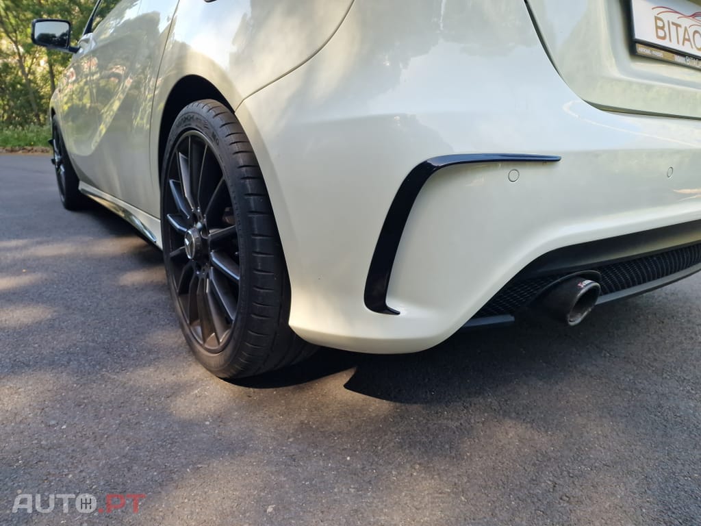 Mercedes-Benz A 180 d AMG Line
