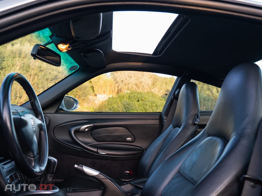 Porsche 996 Carrera 4 Coupé