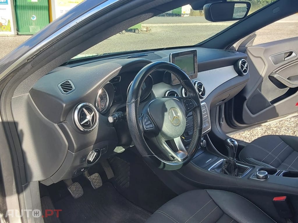 Mercedes-Benz CLA 200 d Shooting Brake Urban