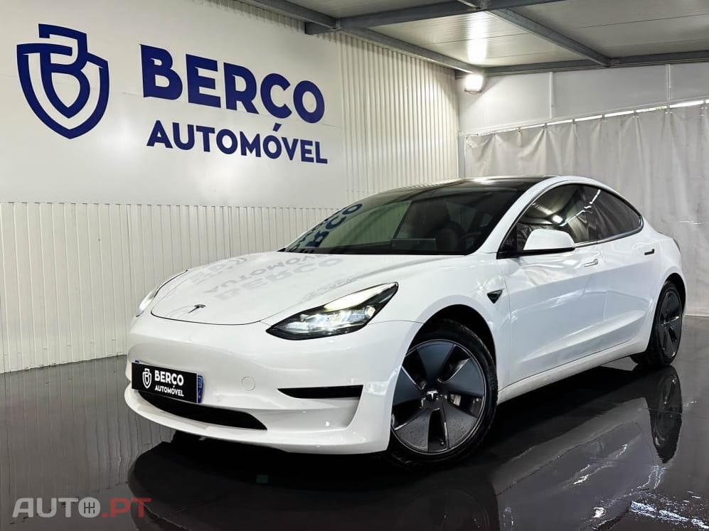 Tesla Model 3 Standard Range Plus RWD
