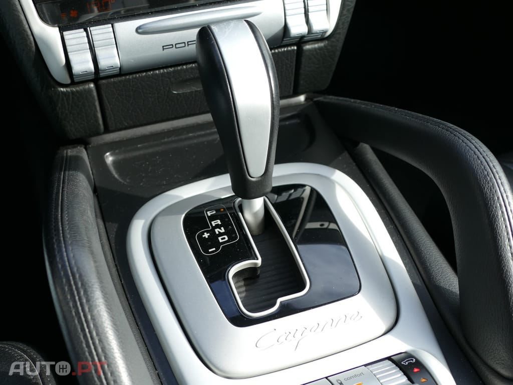 Porsche Cayenne Tiptronic