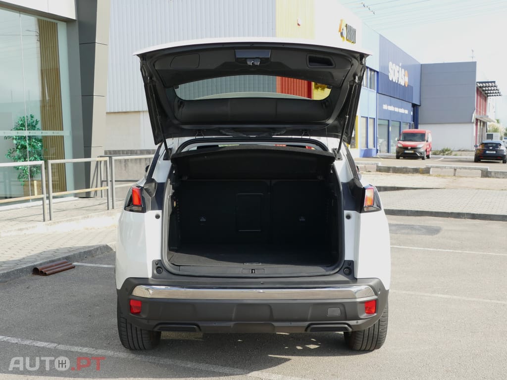 Peugeot 3008 1.6 Hybrid Allure e-EAT8