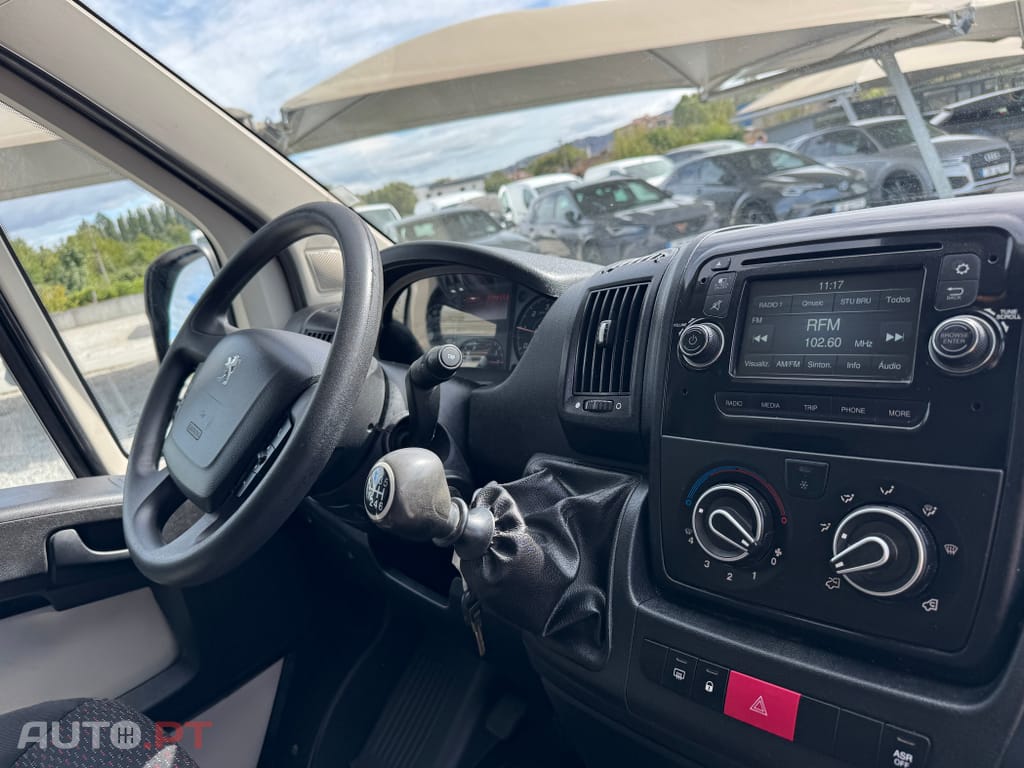 Peugeot Boxer 2.2 HDi 333 L2H2 Pack CD Clim