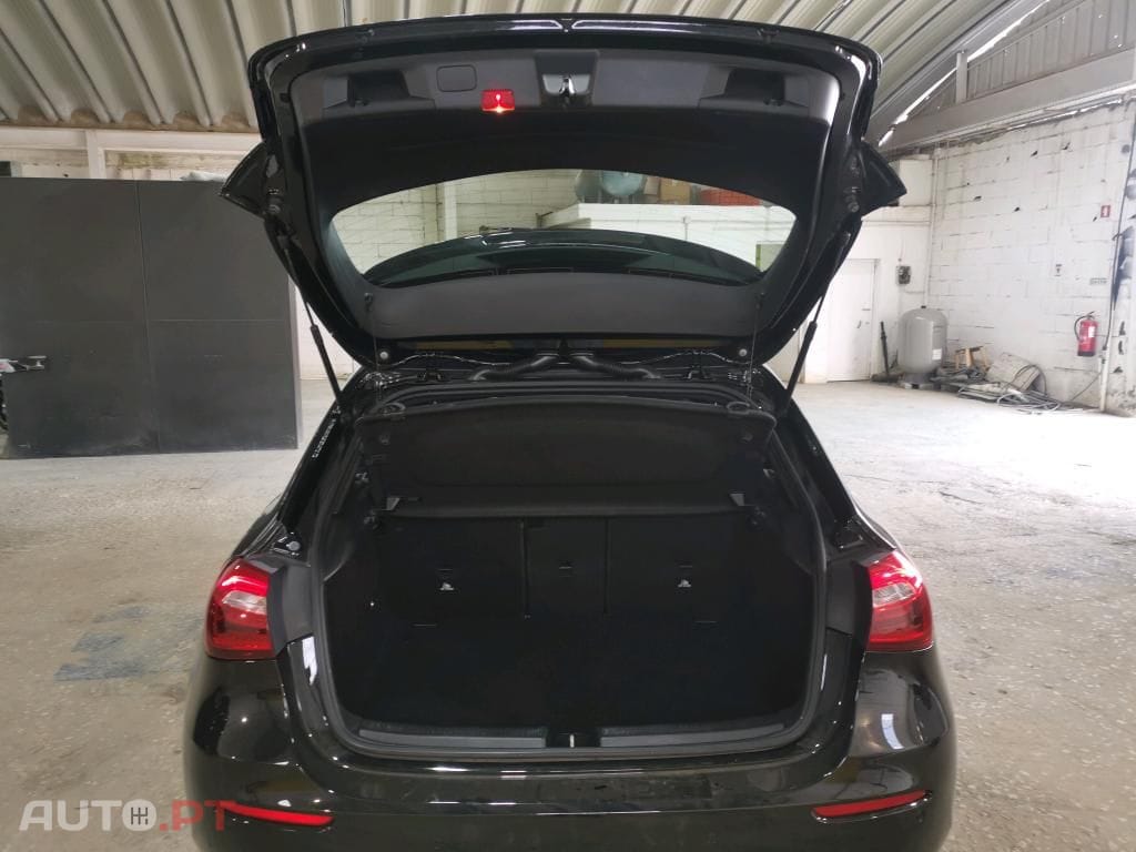 Mercedes-Benz A 160 d Business Solutions