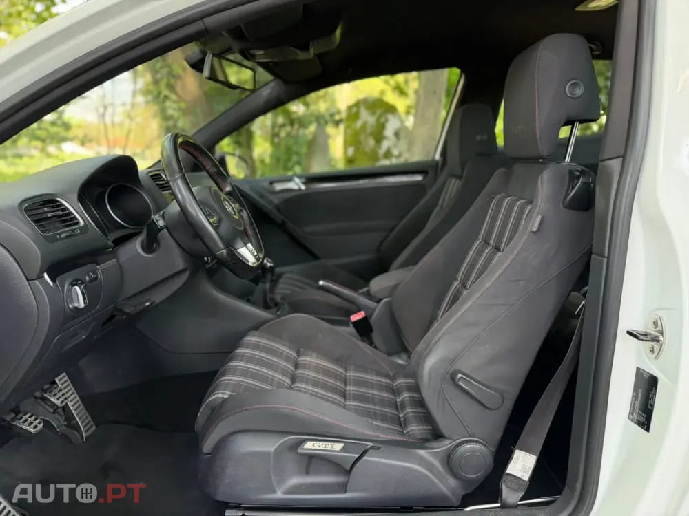 Volkswagen Golf 2.0 TSi GTI