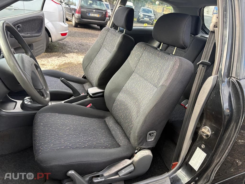 Mitsubishi Colt 1.3 GLX AC+TA