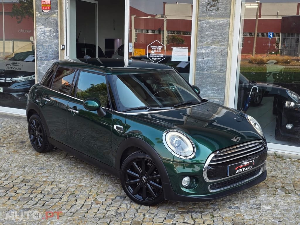 MINI Cooper Cooper D
