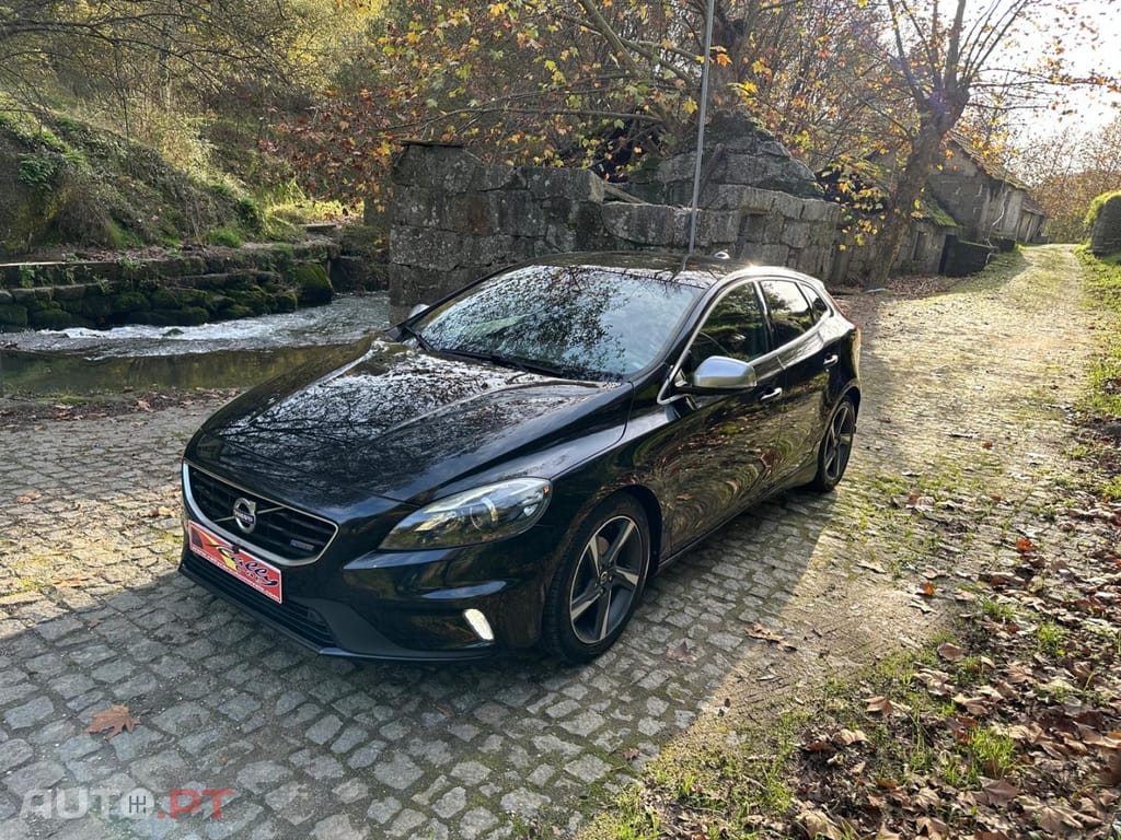 Volvo V40 1.6 D2 R-Design