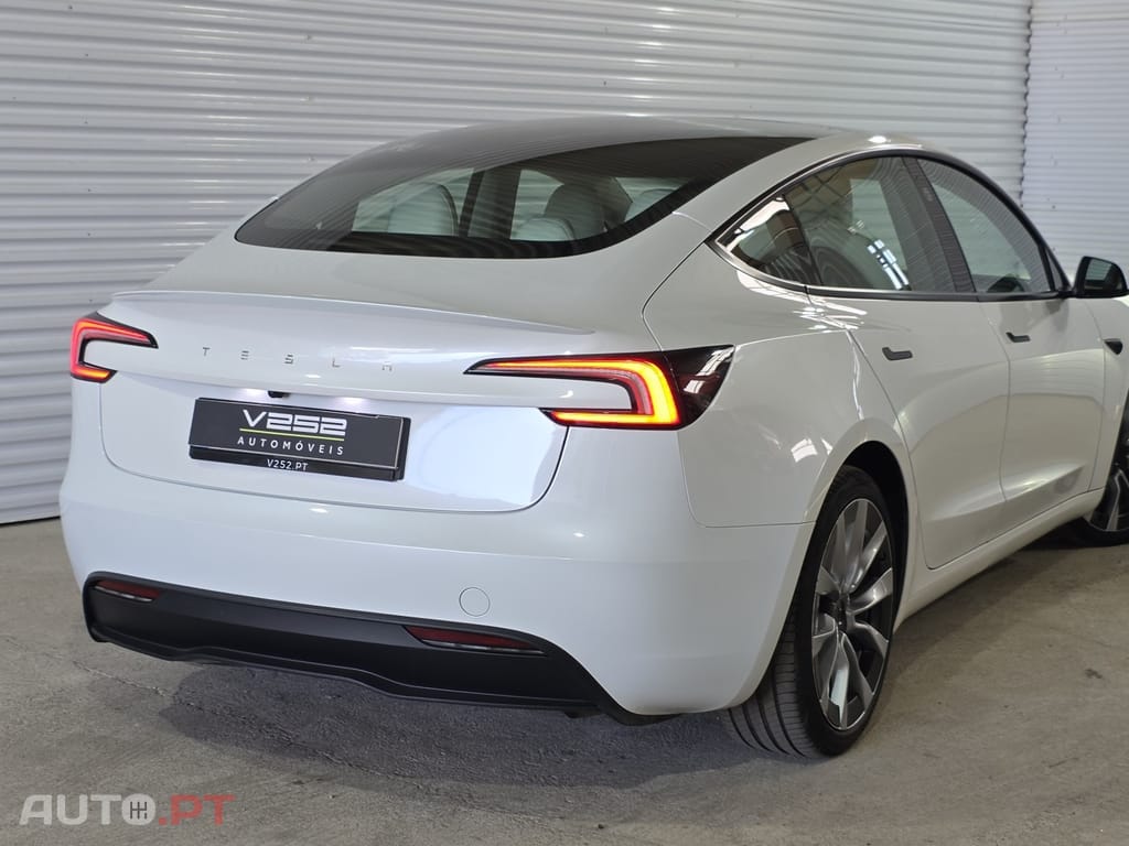 Tesla Model 3 Tração Traseira Premium