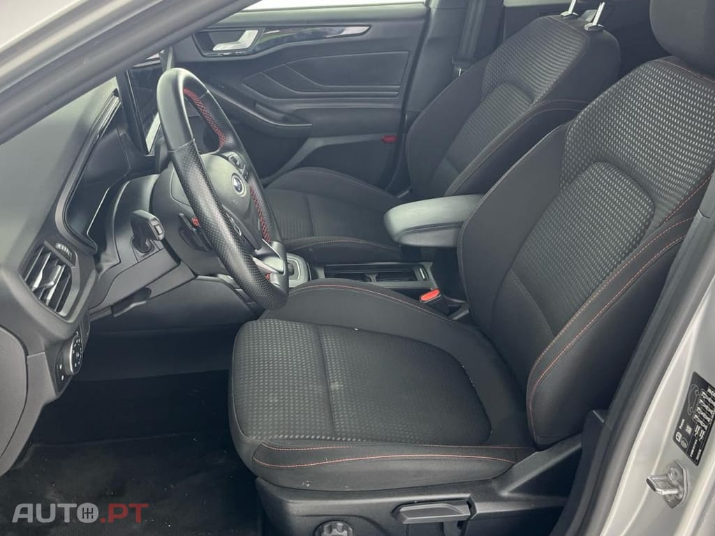 Ford Focus SW 1.0 EcoBoost MHEV ST-Line Aut.