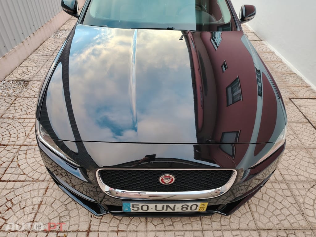 Jaguar XE 2.0 D AUTO 8 180 CV PRESTIGE COM EXTRAS