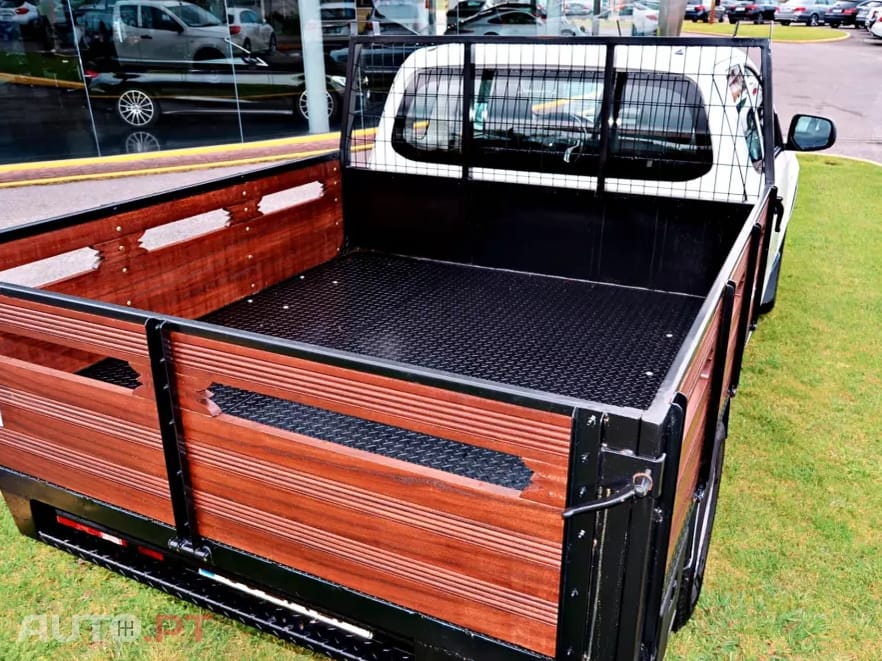 Mitsubishi L200 2.4 DI-D CD S.Cab 3L Instyle 4WD