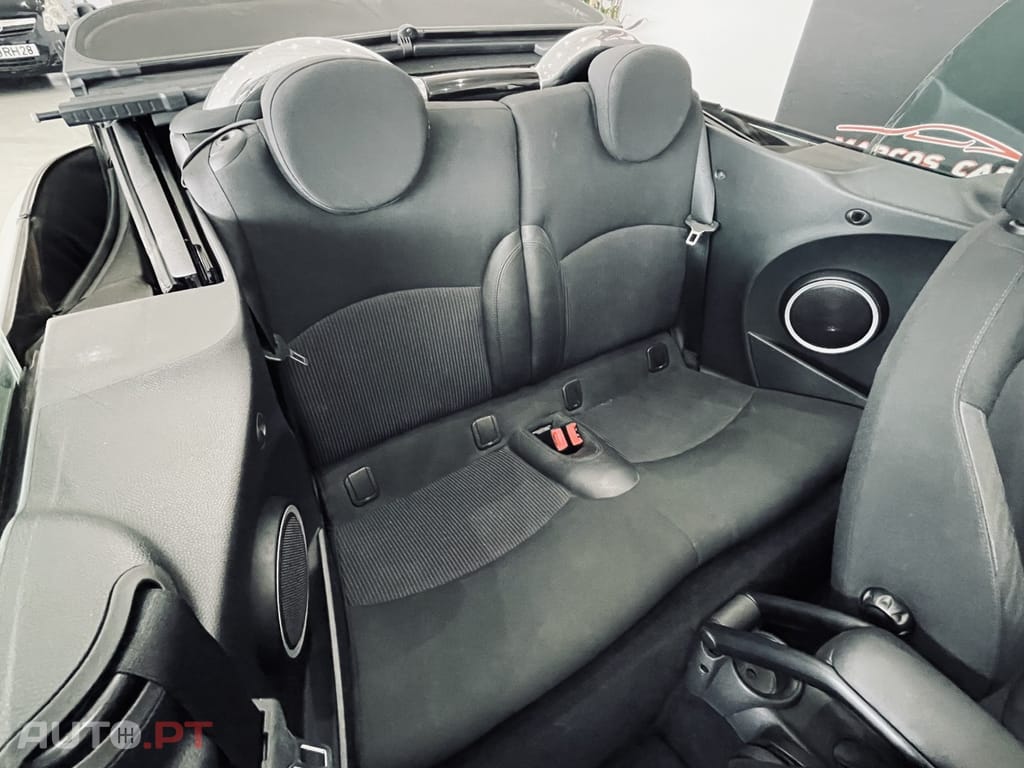MINI Cabrio Cooper D
