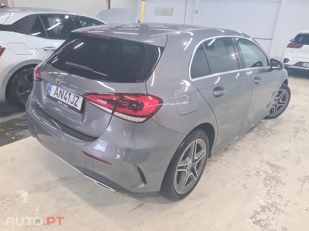 Mercedes-Benz A 250 e AMG Line