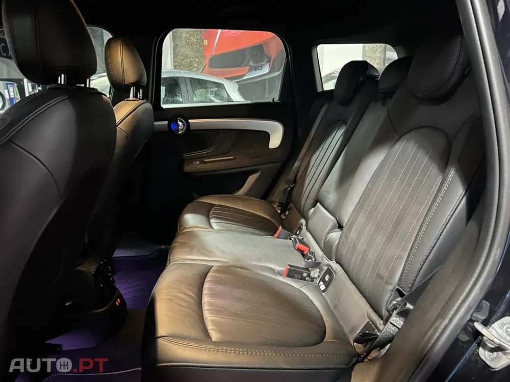 MINI Countryman Cooper SE ALL4 Mini Yours Auto