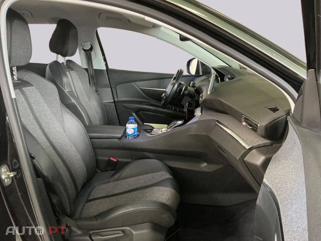 Peugeot 3008 1.5 Blue-HDi Allure