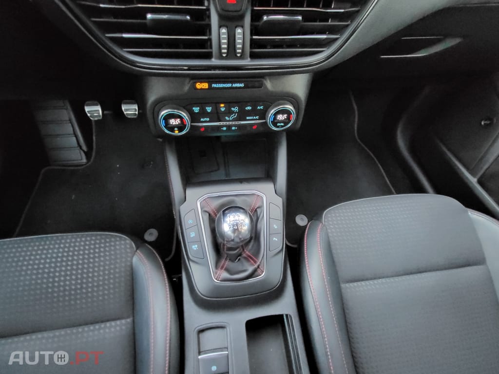 Ford Focus 1.0 EcoBoost ST-Line X