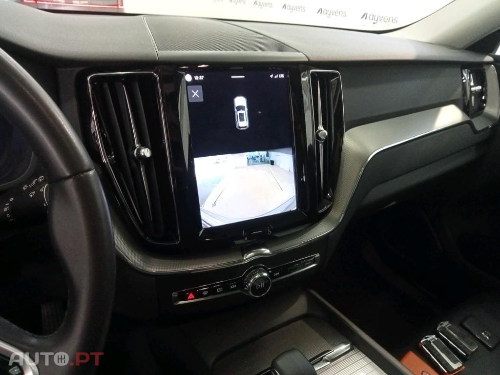 Volvo XC60 2.0 T6 PHEV Plus Dark AWD