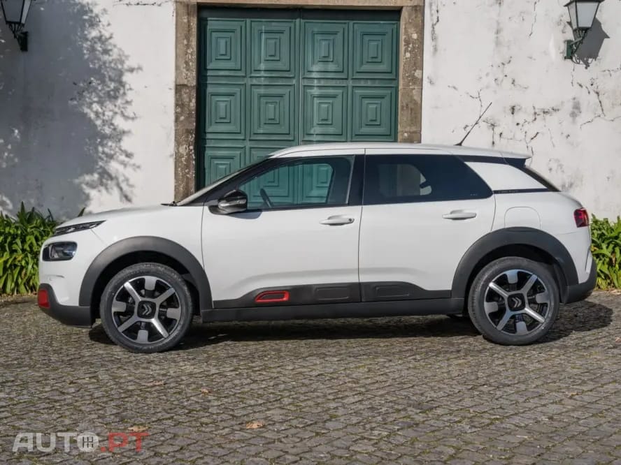 Citroen C4 Cactus 1.2 PureTech Shine