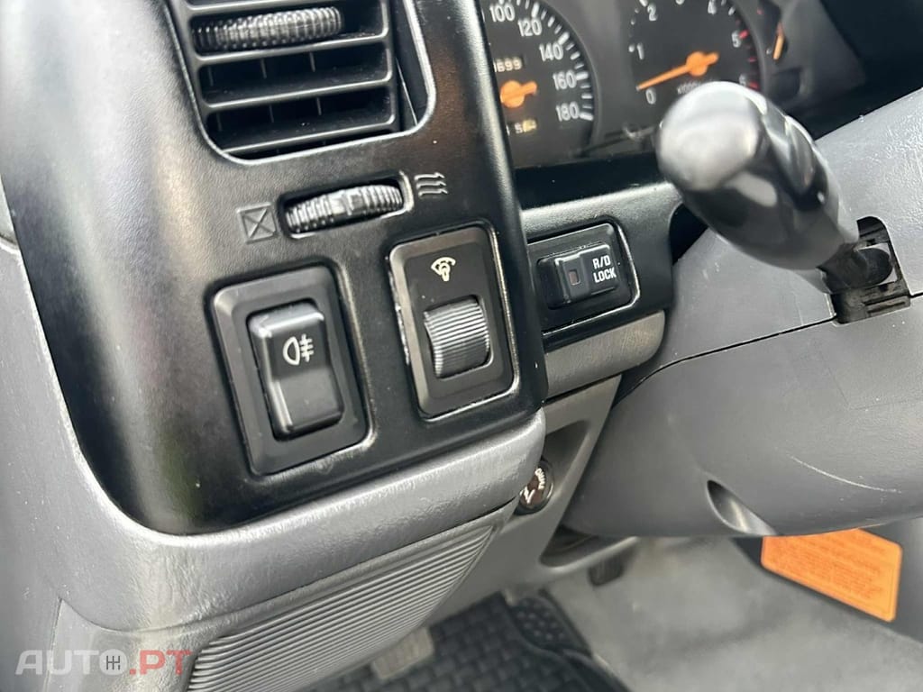 Mitsubishi L200 2.5 TD CD AC