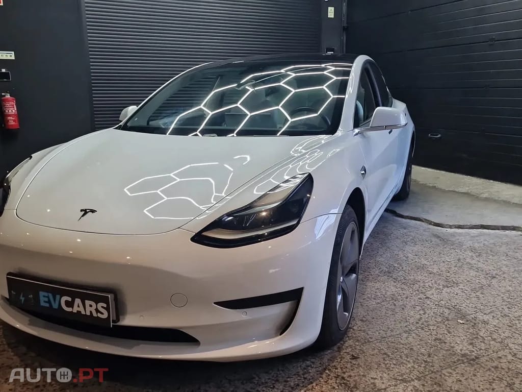 Tesla Model 3 Standard Range Plus RWD