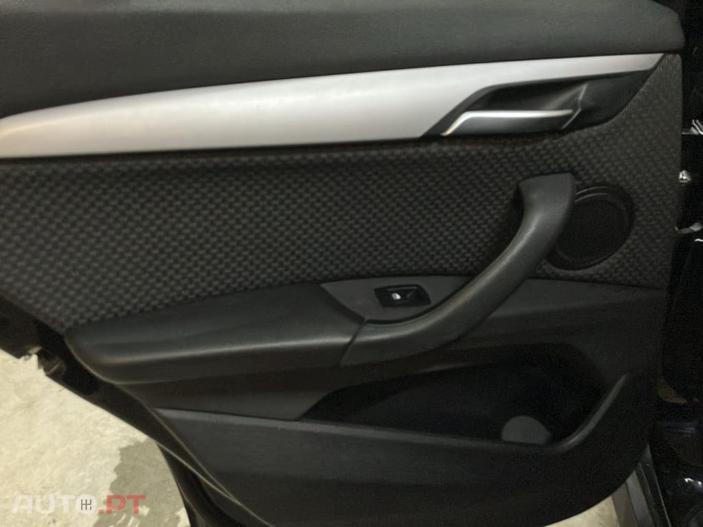 BMW X1 xDrive25e Advantage