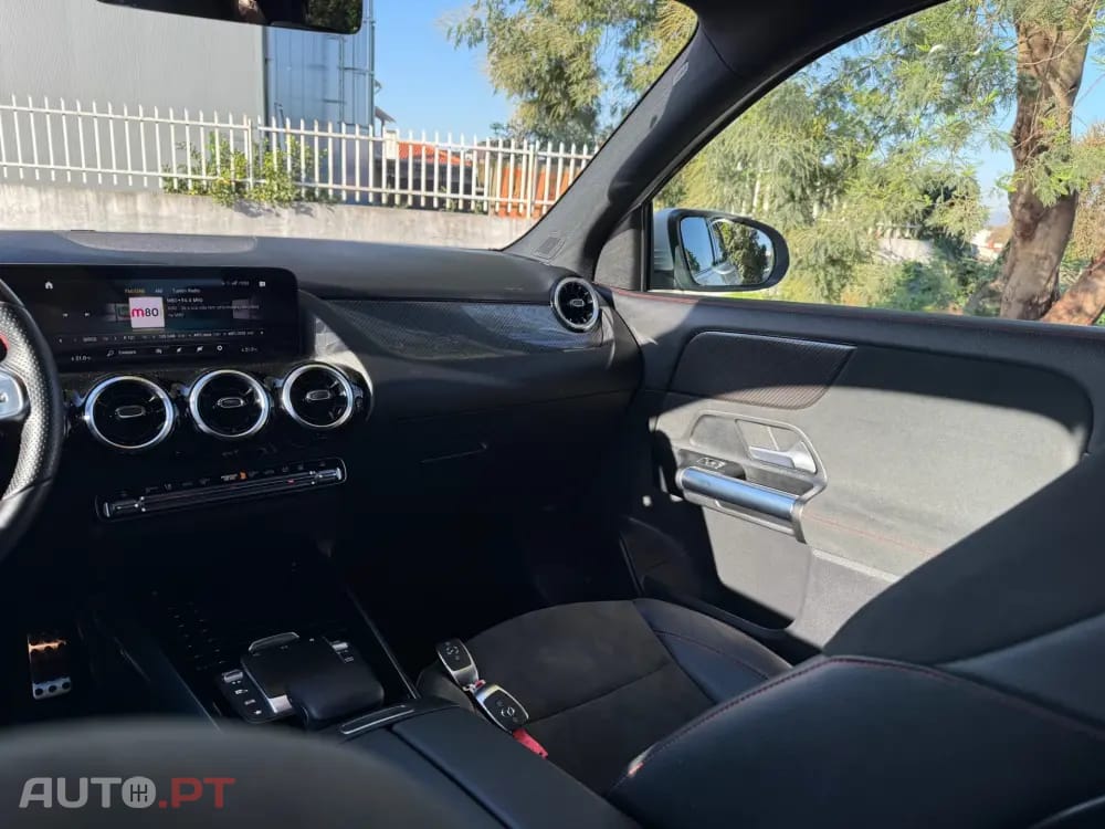 Mercedes-Benz GLA 250 e AMG Line