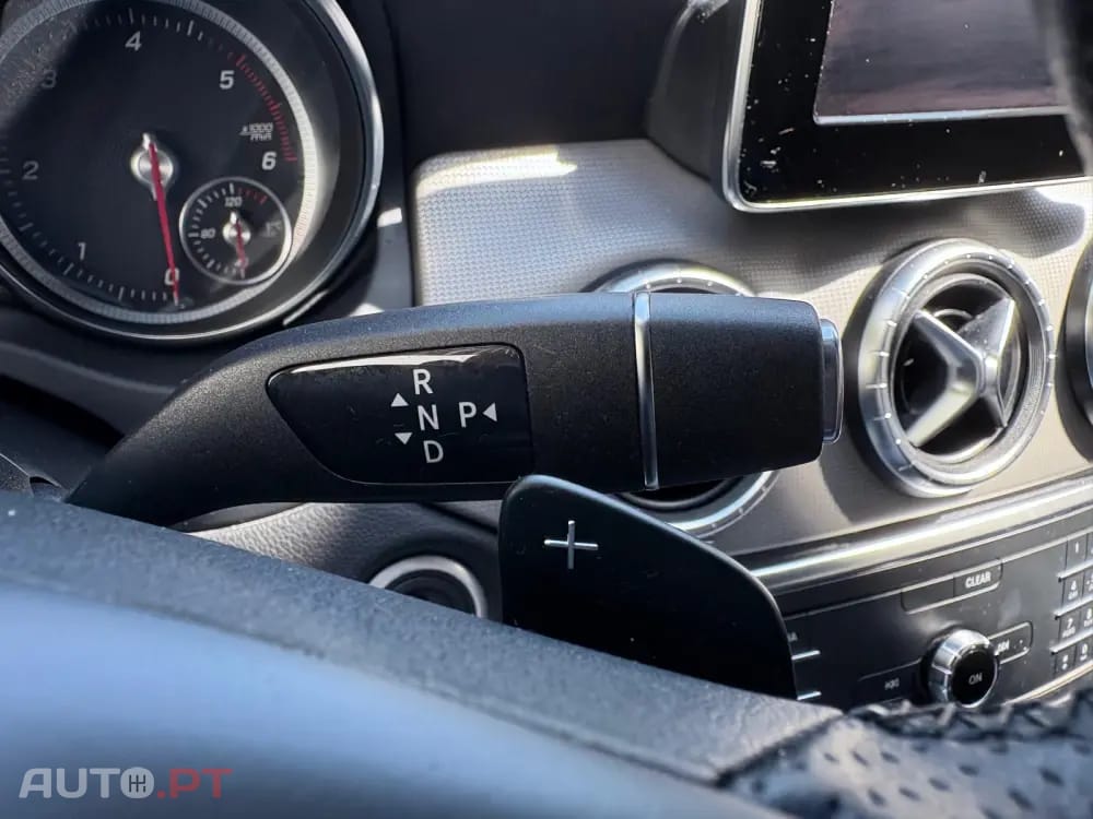 Mercedes-Benz CLA 180 d Shooting Brake Urban Aut.