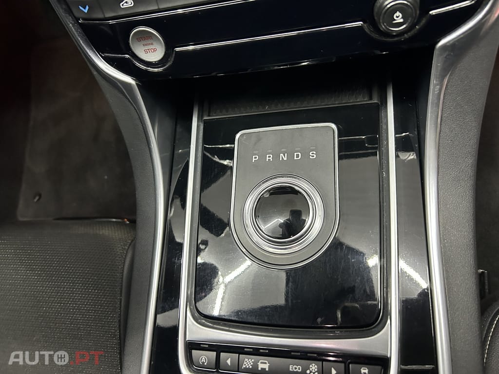 Jaguar XE 2.0 D R-Sport Aut.