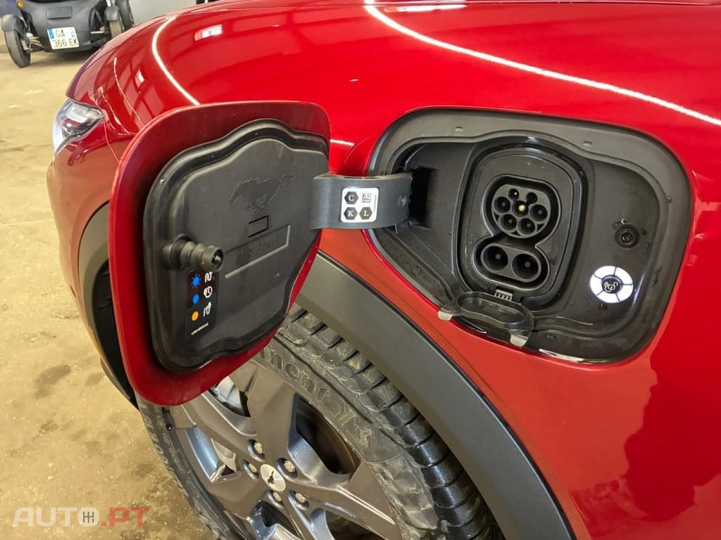 Ford Mustang Mach-E Standard Range