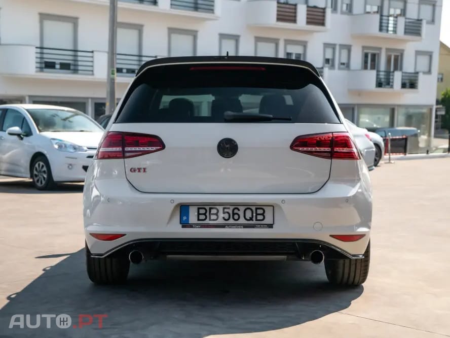 Volkswagen Golf 2.0 TSi GTi DSG Performance