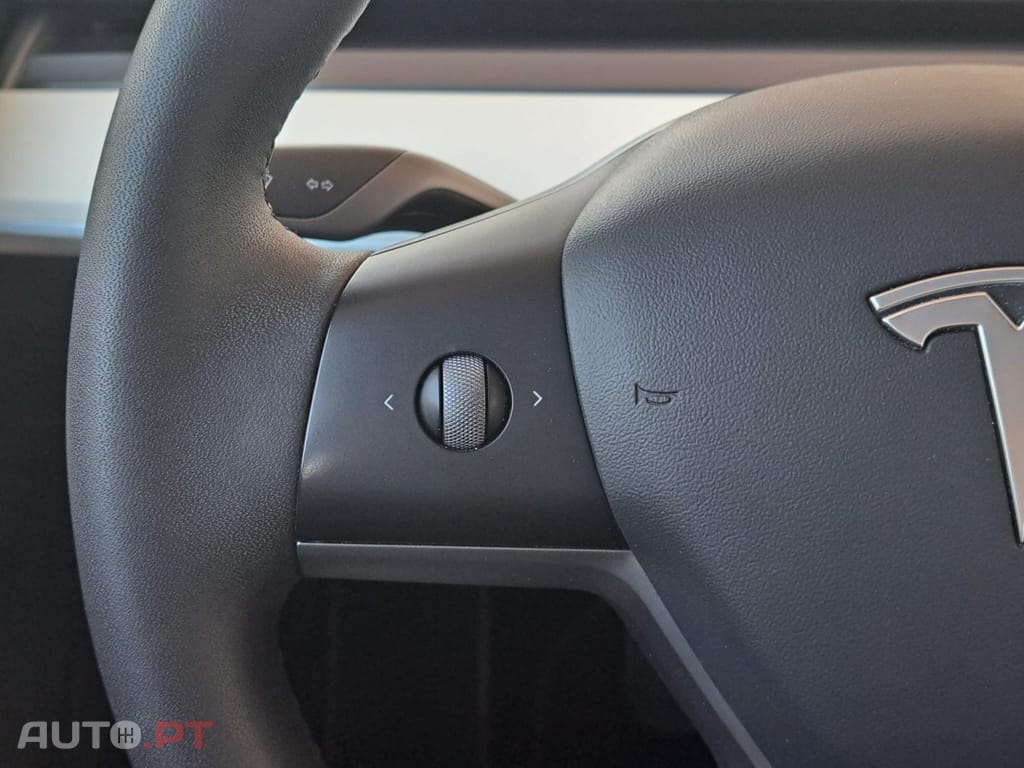 Tesla Model 3 Long-Range Dual Motor AWD