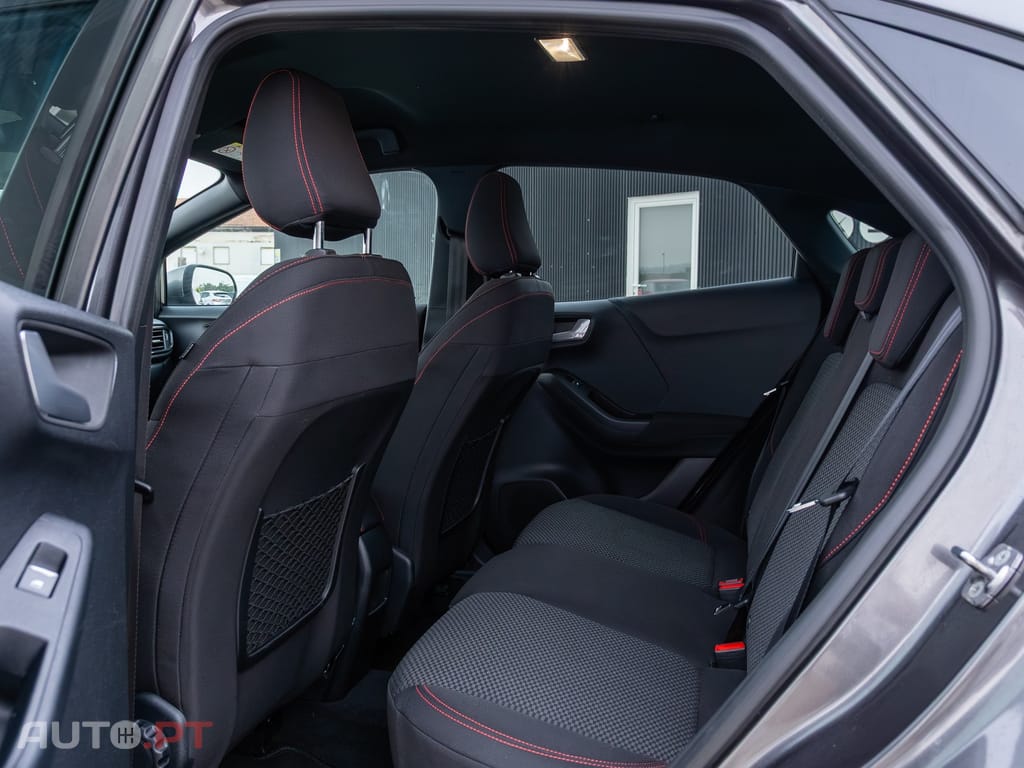 Ford Puma 1.0 EcoBoost MHEV ST-Line