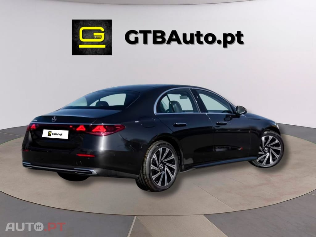 Mercedes-Benz E 220 d Limousine I.V.A DEDUTÍVEL 