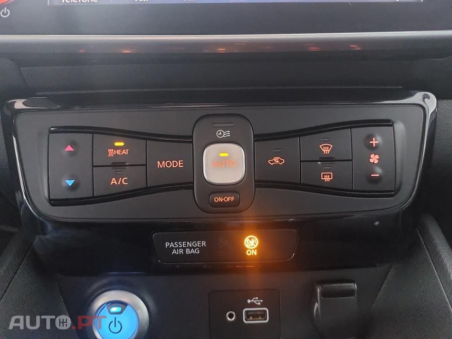 Nissan Leaf N-Connecta