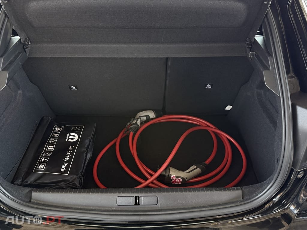 Peugeot E-208 50 kWh Allure