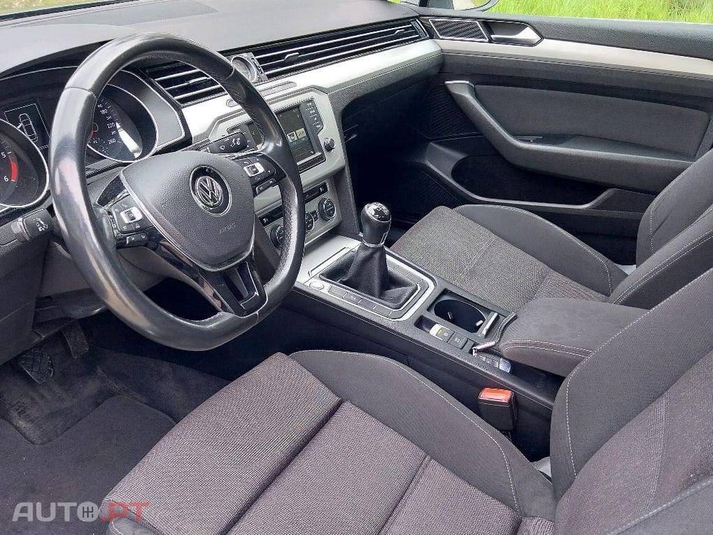 Volkswagen Passat 2.0 TDI HIGHLINE 150cv / 175€ mês