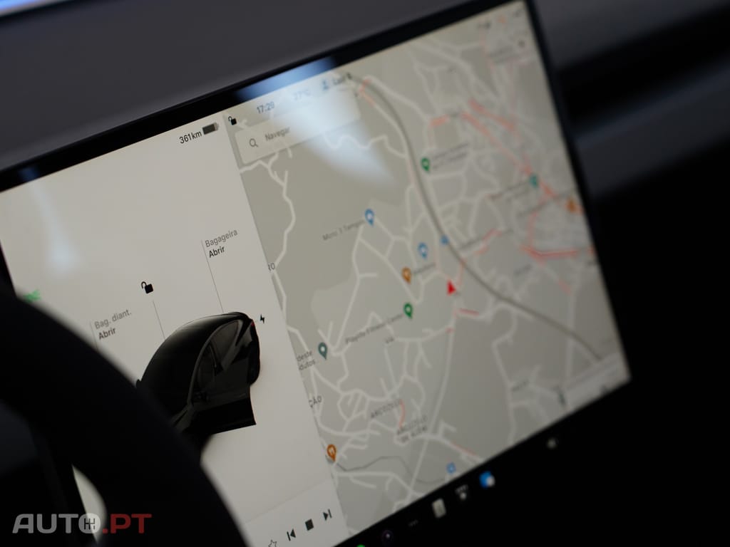Tesla Model 3 Tração Traseira